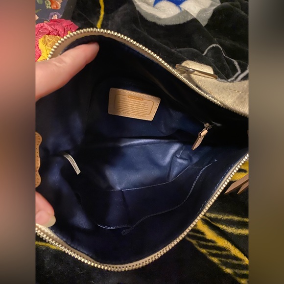 COACH Navy Canvas Bag and wallet Interior zipper pocket & two add’l sewn-in. - Picture 2 of 9